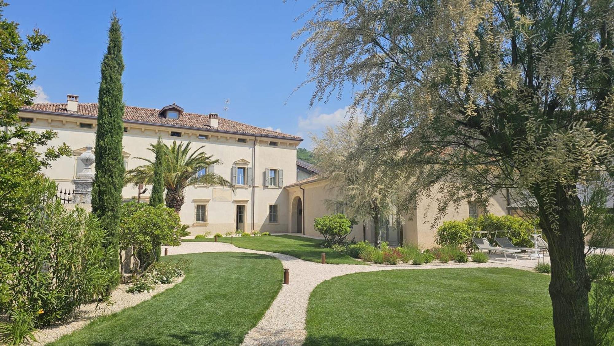 Villa Tosi - Luxury Apartments In Villa Veneta Tregnago Kültér fotó
